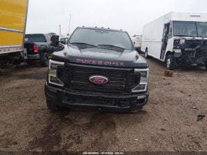 2022 FORD F-350 LARIAT