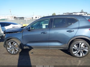 2026 VOLVO XC40 ULTRA, B5 AWD GAS (MILD HYBRID), DARK
