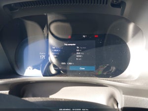 2026 VOLVO XC40 ULTRA, B5 AWD GAS (MILD HYBRID), DARK