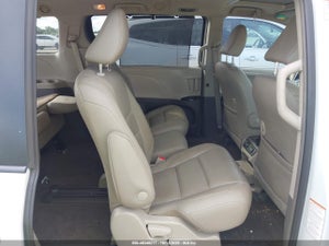 2019 TOYOTA SIENNA XLE 8 PASSENGER