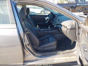 2020 NISSAN ALTIMA SR FWD
