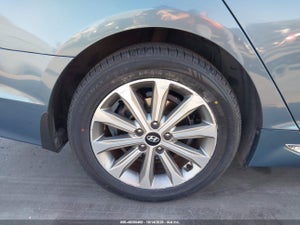 2017 HYUNDAI SONATA LIMITED