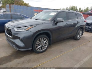 2022 TOYOTA HIGHLANDER PLATINUM