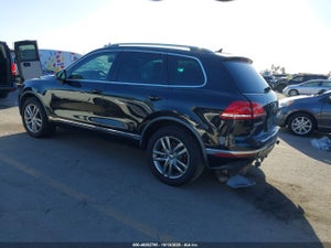 2016 VOLKSWAGEN TOUAREG TDI LUX