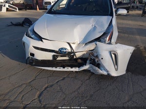 2022 TOYOTA PRIUS XLE