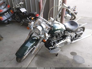 2024 HARLEY-DAVIDSON FLHCS