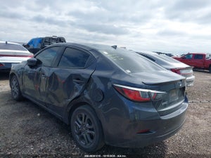 2019 TOYOTA YARIS LE