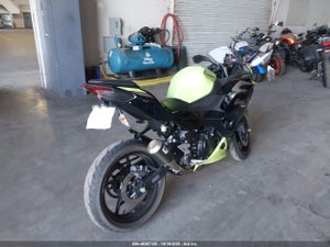 2026 KAWASAKI EX500