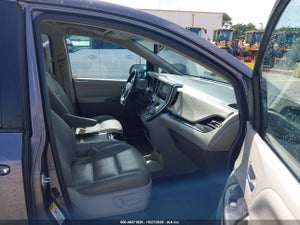 2016 TOYOTA SIENNA XLE PREMIUM 8 PASSENGER