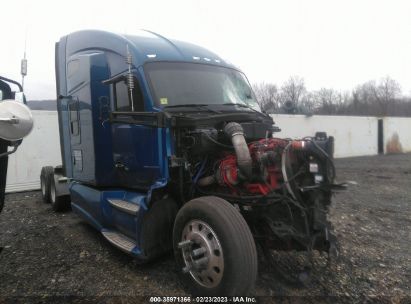 2017 KENWORTH T680 Blue  Diesel 1XKYD49X9HJ150570 photo #1