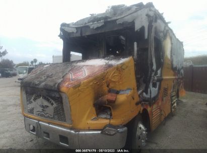 2001 FREIGHTLINER CHASSIS M LINE WALK-IN VAN Yellow  Diesel 4UZA4FA401CH51272 photo #3