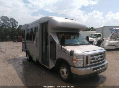 2012 FORD BUS E-450 CUTAWAY White  Other 1FDFE4FS4CDB09422 photo #1