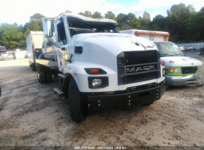 2022 MACK MD White  Diesel 1M2MDBAB3NS070844 photo #1