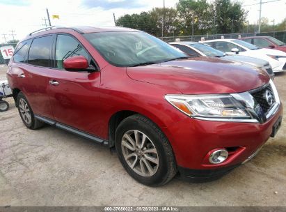 2016 NISSAN PATHFINDER PLATINUM/SV/S/SL Red  Gasoline 5N1AR2MN8GC647584 photo #1