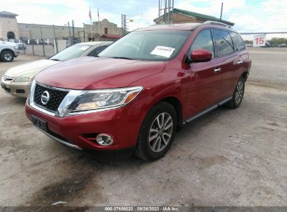 2016 NISSAN PATHFINDER PLATINUM/SV/S/SL Red  Gasoline 5N1AR2MN8GC647584 photo #3