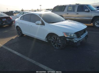 2018 VOLVO S60 T5 DYNAMIC White  Gasoline YV126MFL9J2454103 photo #1