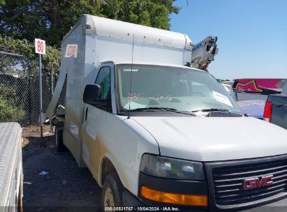 2022 GMC SAVANA 3500 3500 White  Gasoline 1GDY7RFP8N1229109 photo #1