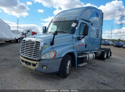 2016 FREIGHTLINER CASCADIA 125 Blue  Diesel 3AKJGLD60GSHC4503 photo #3