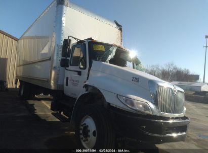 2018 INTERNATIONAL DURASTAR 4300 White  Diesel 3HAMMMML2JL002768 photo #1