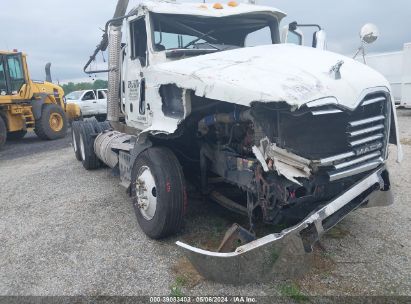 2013 MACK CXU613 CXU600 White  Diesel 1M1AW07Y5DM034612 photo #1