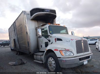 2022 KENWORTH T3 SERIES White  Diesel 2NKHLJ9X9NM486607 photo #1