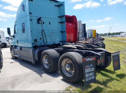 2018 FREIGHTLINER CASCADIA 113 Turquoise  Diesel 3AKJGHDV1JSJR5625 photo #4