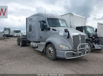 2018 KENWORTH T680 Gray  Diesel 1XKYDP9X1JJ192089 photo #1