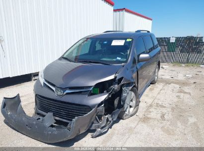 2018 TOYOTA SIENNA LE 8 PASSENGER Gray  Gasoline 5TDKZ3DC6JS914031 photo #3