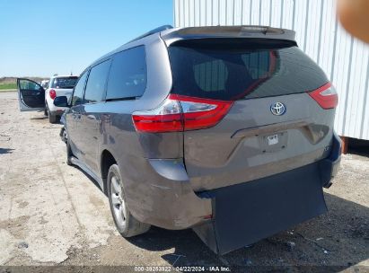 2018 TOYOTA SIENNA LE 8 PASSENGER Gray  Gasoline 5TDKZ3DC6JS914031 photo #4