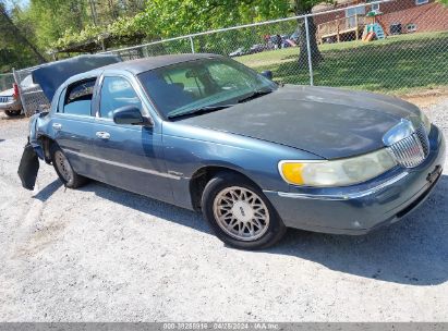 1998 LINCOLN TOWN CAR SIGNATURE Gray  Gasoline 1LNFM82W7WY662744 photo #1