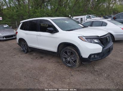 2021 HONDA PASSPORT AWD EX-L White  Gasoline 5FNYF8H57MB038297 photo #1