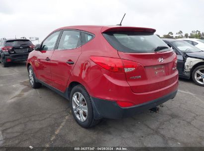 2010 HYUNDAI TUCSON GLS Red  Gasoline KM8JT3AC1AU068139 photo #4