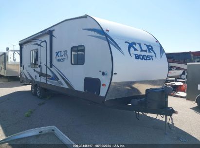 2019 FOREST RIVER XLR BOOST TRAVEL TRAILER White  Other 5ZT2XLSB1K1011430 photo #1