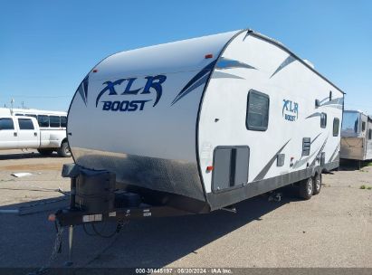 2019 FOREST RIVER XLR BOOST TRAVEL TRAILER White  Other 5ZT2XLSB1K1011430 photo #3