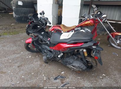 2022 HONDA ADV150 A Red  Gasoline MLHKF3850N5101264 photo #4