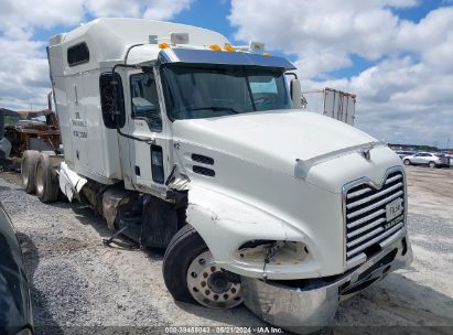 2016 MACK CXU613 CXU600 White  Diesel 1M1AW21Y2GM059024 photo #1