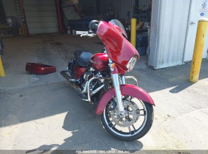 2017 HARLEY-DAVIDSON FLHXS STREET GLIDE SPECIAL Red  Gasoline 1HD1KRC17HB661756 photo #1