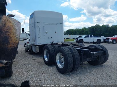 2004 KENWORTH T600 T600 White  Diesel 1XKADB9XX4J056679 photo #4