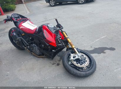 2024 DUCATI MONSTER Red  Gasoline ZDMMAMDT3RB008593 photo #1