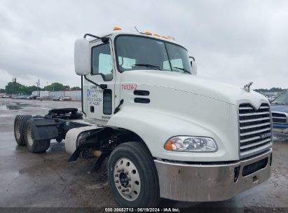 2013 MACK CXU613 CXU600   Diesel 1M1AW02YXDM035309 photo #1