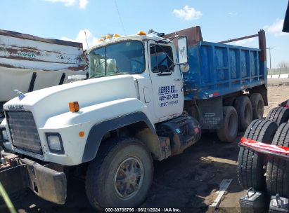 1991 MACK 600 RD600 White  Diesel 1M2P264COMM009422 photo #3