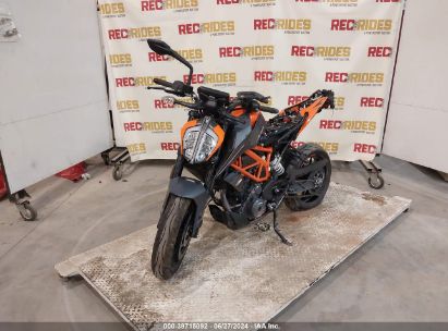 2023 KTM 390 DUKE Orange  Gasoline MD2JPJ405PC234220 photo #3