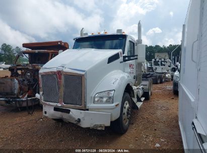 2020 KENWORTH T880 CONSTRUCT T880 White  Diesel 1XKZDP0X5LJ307068 photo #3