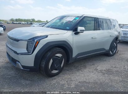 2024 KIA EV9 LIGHT LONG RANGE Silver  Electric KNDAB5S14R6028881 photo #3