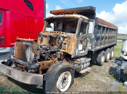 2005 MACK CV713 CV700 White  Diesel 1M2AG11C45M020388 photo #3