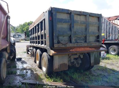 2005 MACK CV713 CV700 White  Diesel 1M2AG11C45M020388 photo #4