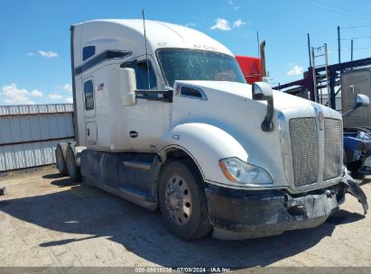 2020 KENWORTH T680 White  Diesel 1XKYDP9X1LJ312945 photo #1