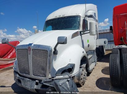 2020 KENWORTH T680 White  Diesel 1XKYDP9X1LJ312945 photo #3