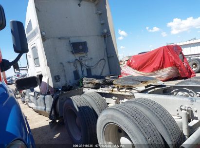 2020 KENWORTH T680 White  Diesel 1XKYDP9X1LJ312945 photo #4