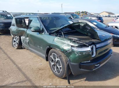 2024 RIVIAN R1S ADVENTURE DUAL MOTOR LARGE PACK/ADVENTURE DUAL MOTOR PERF LARGE PACK Green  Electric 7PDSGBBA8RN036176 photo #1